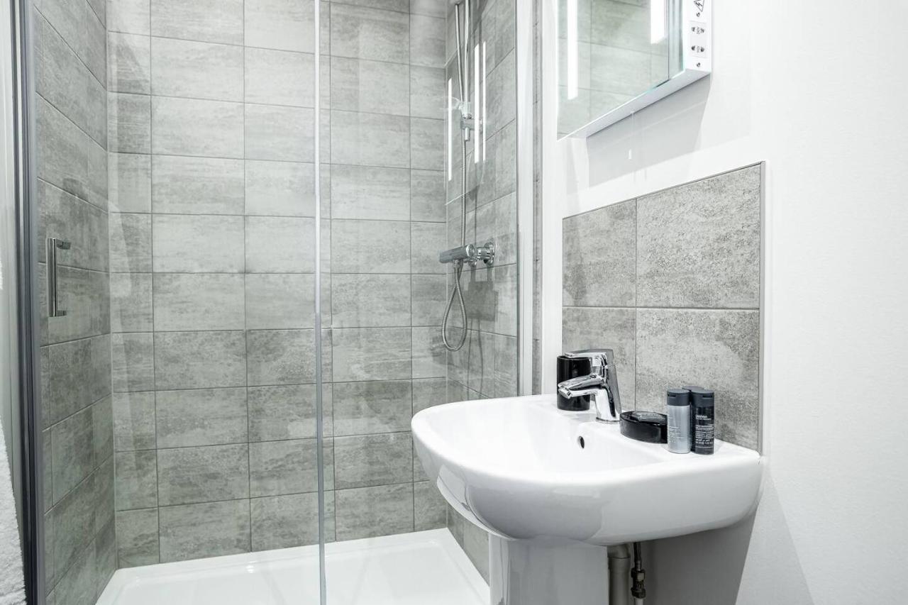 Bayard Apartments 2 Bedroom City Centre Apartment Peterborough Exterior foto